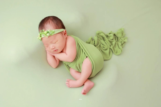 西宁宝宝总是打嗝怎么办